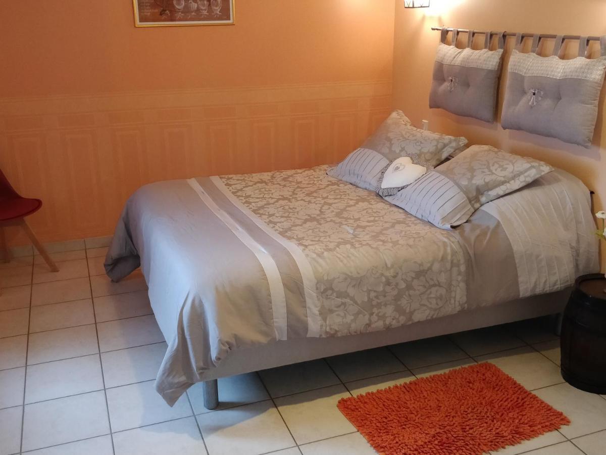 Le Logis Du Livier Hotel Saint-Georges-sur-Layon Kültér fotó