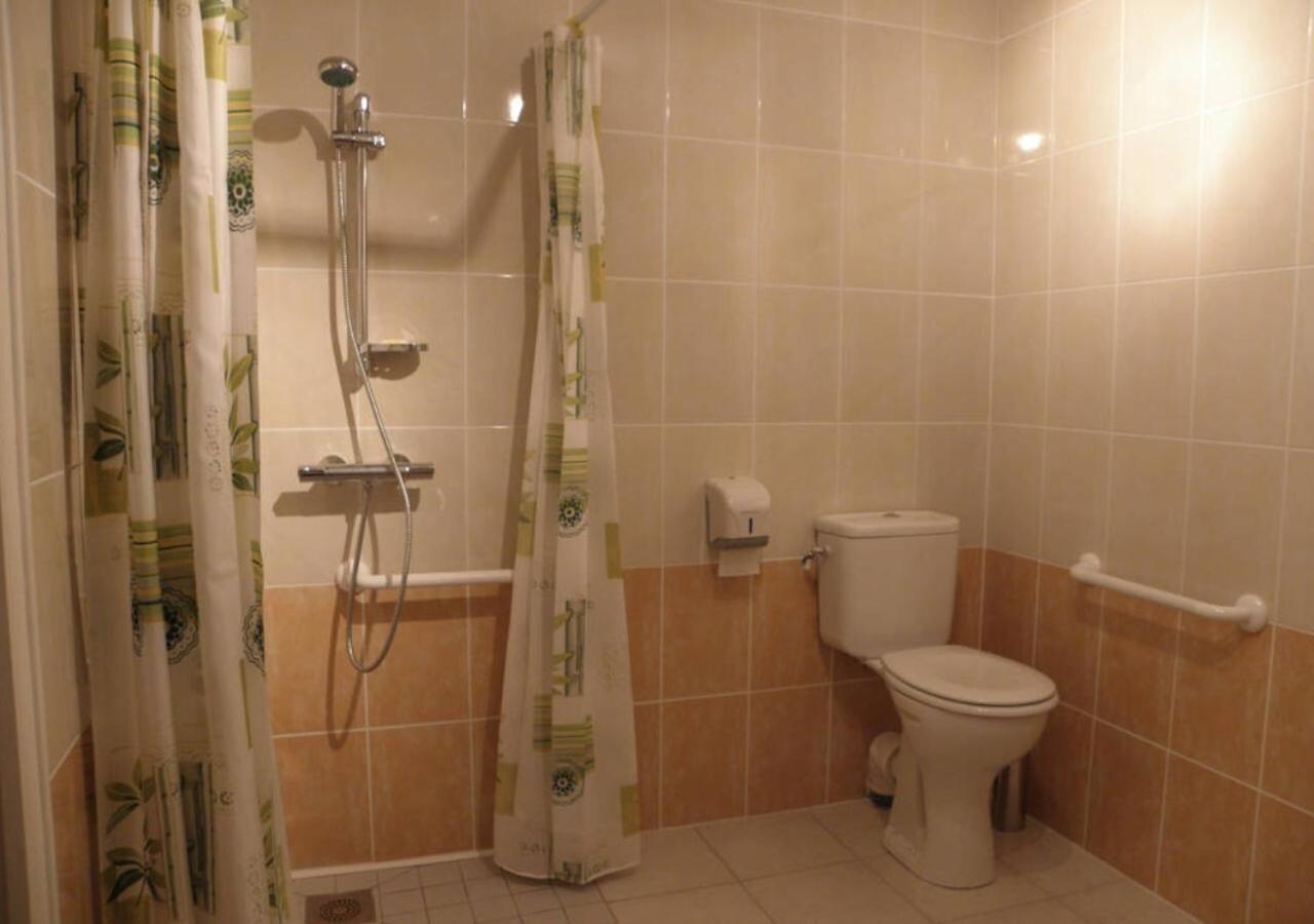 Le Logis Du Livier Hotel Saint-Georges-sur-Layon Szoba fotó