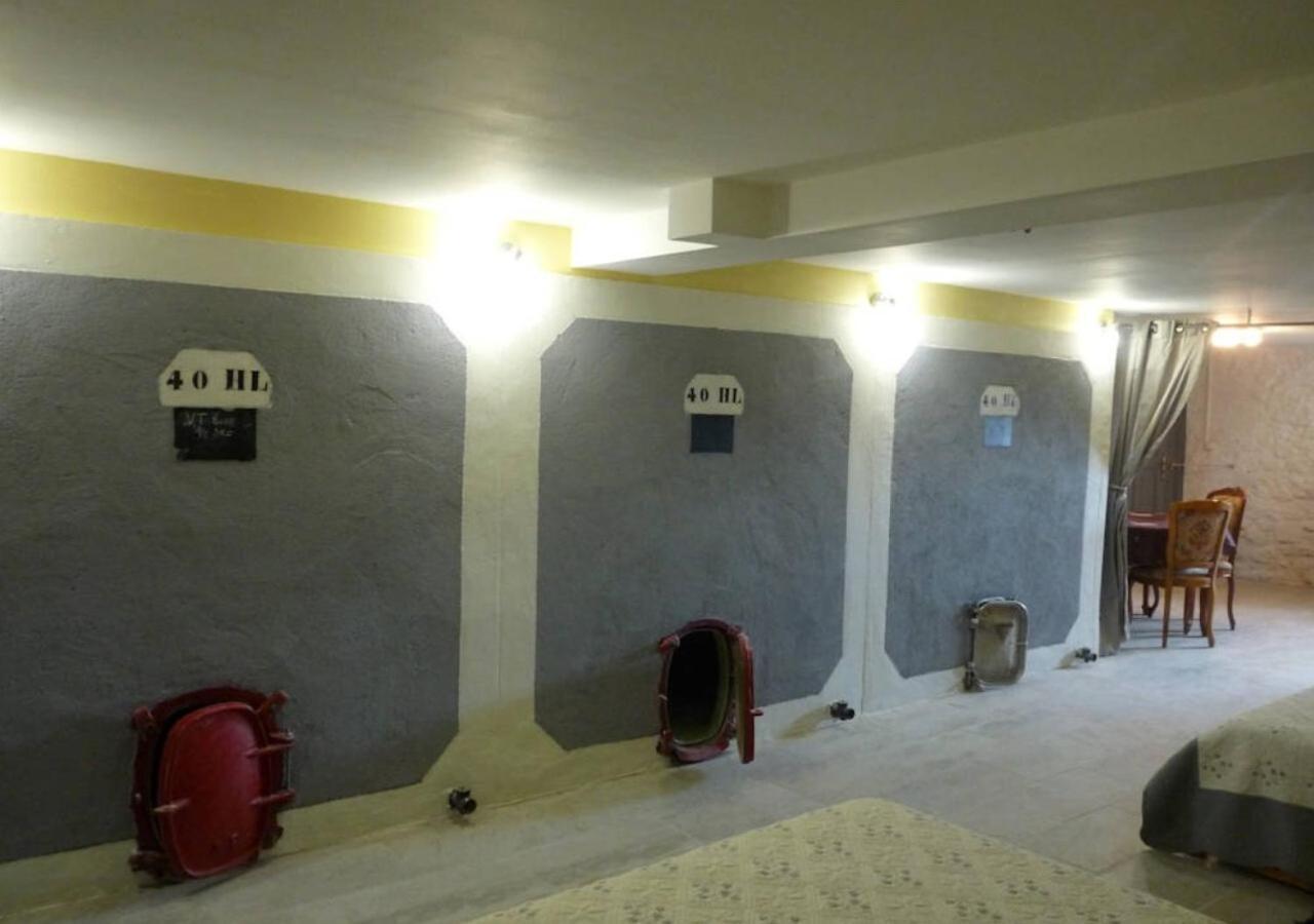 Le Logis Du Livier Hotel Saint-Georges-sur-Layon Szoba fotó