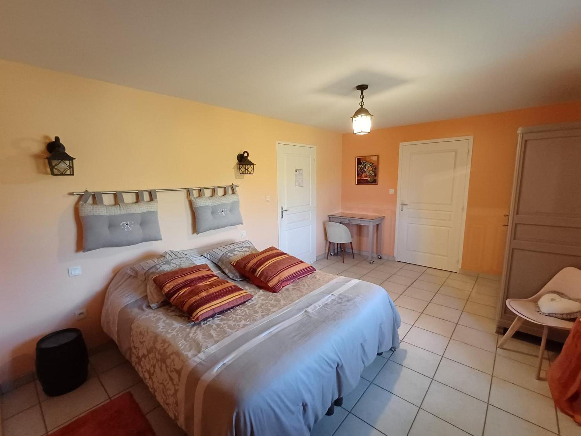 Le Logis Du Livier Hotel Saint-Georges-sur-Layon Szoba fotó
